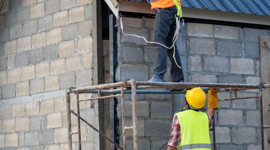 Professional residential roofers in Damon, TX